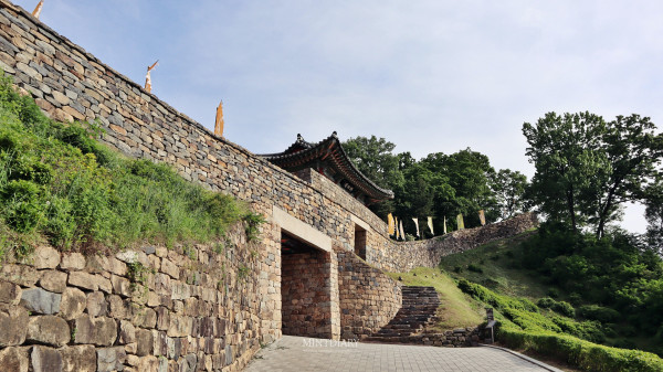 금서루